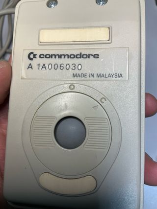 Amiga 500 Beige/Gris + Ratón tanque.