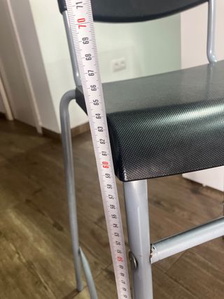 Bancos altos cocina metal y plástico ....cant 3