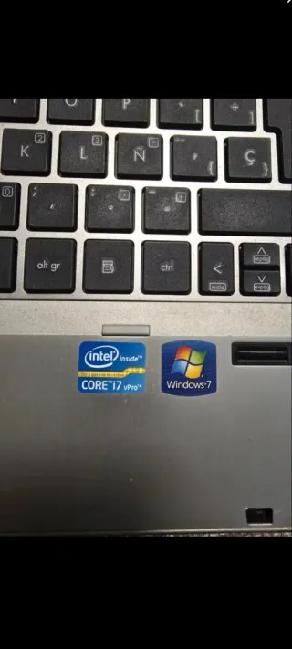 Portátil HP 14 i7 - 8GB RAM