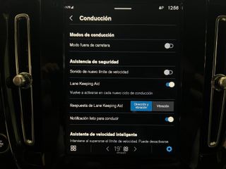 Volvo XC40 2.0 B3 G Core Auto