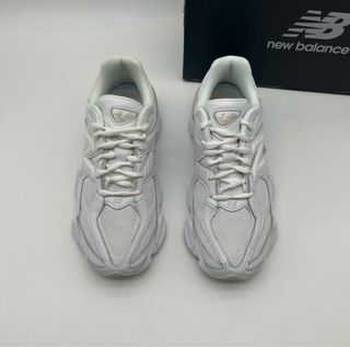 New Balance 9060 Blancas