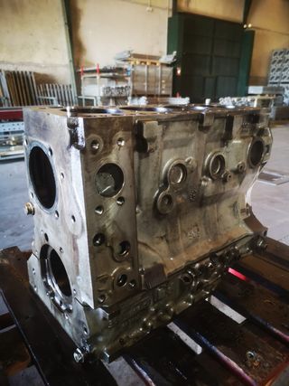 Bloque Motor Iveco 8140.43N 35C15