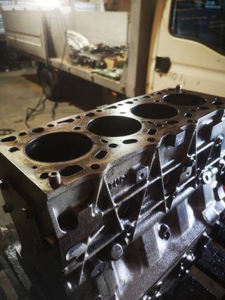 Bloque Motor Iveco 8140.43N 35C15