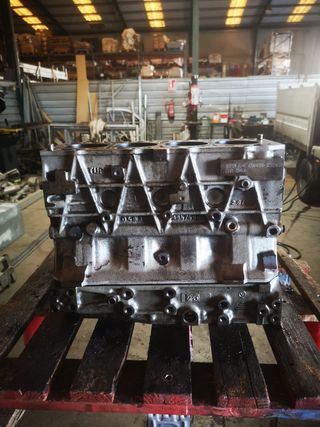 Bloque Motor Iveco 8140.43N 35C15