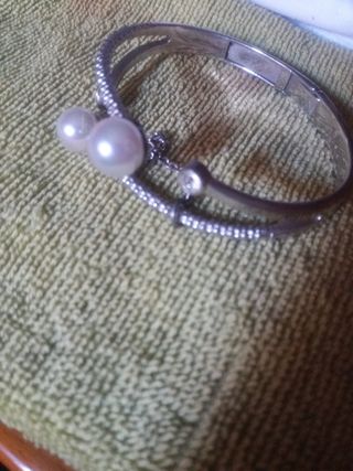 Pulsera plata con perlas y circonitas