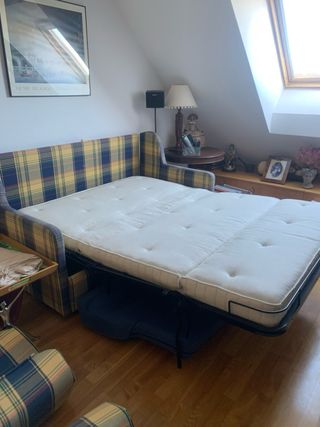 Sofá Cama 135cm Tela Tartán Azul. Dos cojines.