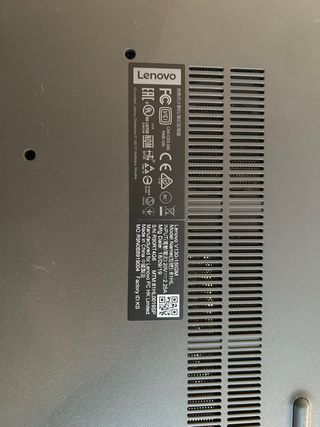 Portátil Lenovo V130-15 Negro/Gris