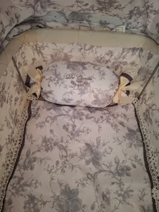 Carrito de muñecas clásico