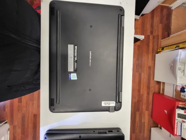 Portátil Dell Latitude 3190 Negro/Gris