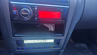 Radio Kenwood KDC-BT92SD