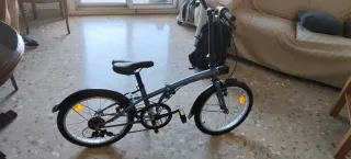 Bicicleta plegable Btwin azul