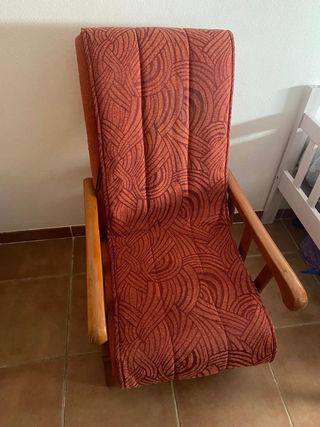 Butaca cómoda tela y madera