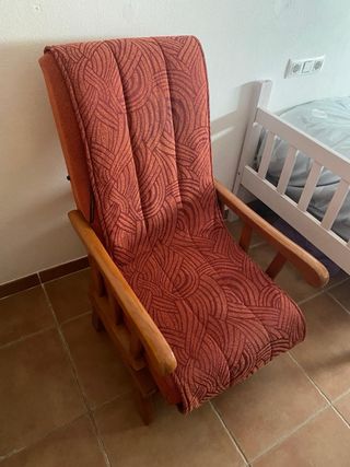 Butaca cómoda tela y madera