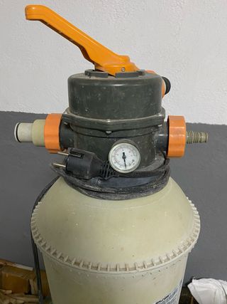 Bomba Filtro Piscina Beige y Naranja