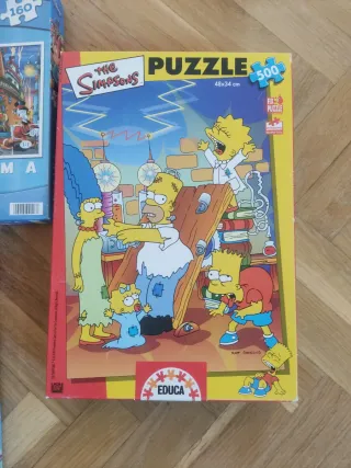 Lotes de Puzzles Disney, Simpsons y Mummies.