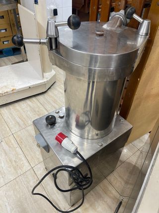 Embutidora Hidráulica Industrial Talleres CATO