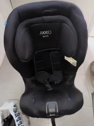 Silla de auto Axkid Move contramarcha hasta 4 años