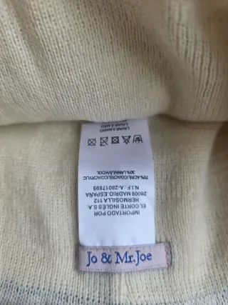 Gorro de punto con pompón