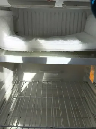 Nevera pequeña blanca Daewoo