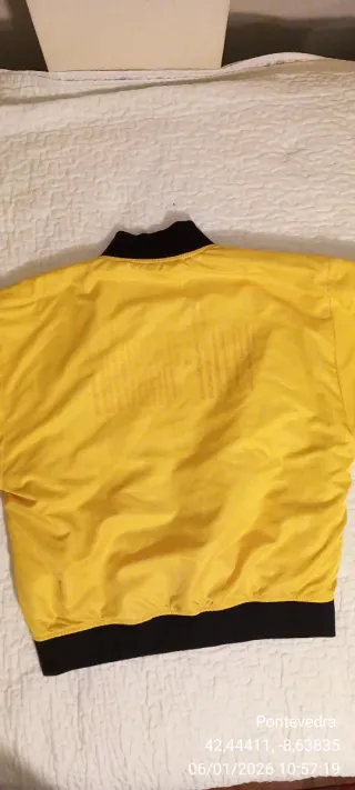 Conjunto Puma: Chaqueta y Camiseta Azul/Amarillo