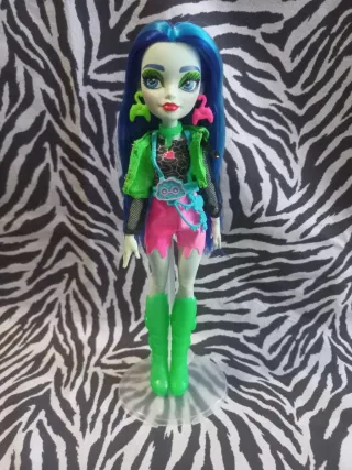 Monster High Ghoulia Yelps Neon Frights Mattel