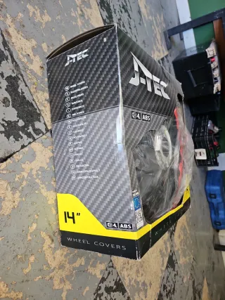 Tapacubos Coche 14 Negro con Aro Rojo