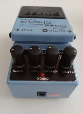 Pedal Chorus para Bajo