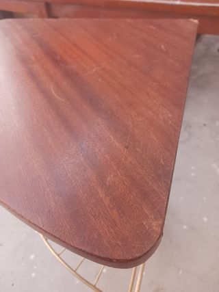 Mesa baja esqu. vintage madera y metal