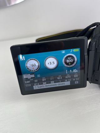 Cámara Nikon D5300 con objetivo 18-55mm VR