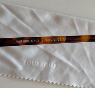 Óculos de Sol Miu Miu Tartaruga