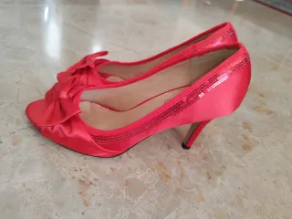 Zapatos rojos fiesta lazo puntera abierta talla 40