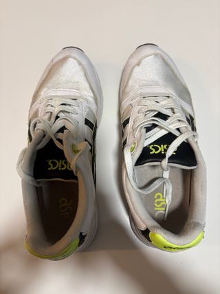 Asics Gel Saga Blancas y Amarillas