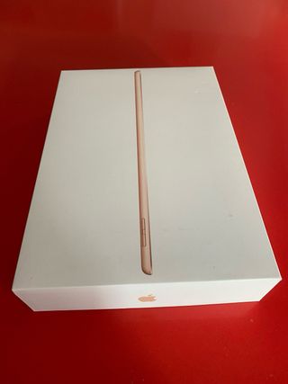 iPad 8ª Gen 128GB + Funda Teclado Logitech
