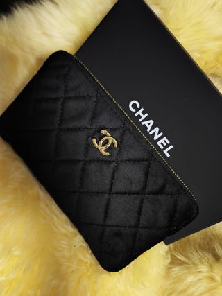 Borsa da toilette Chanel nera e dorata
