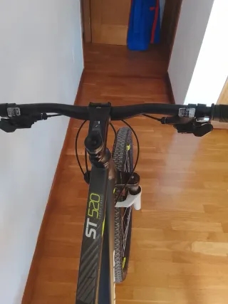 Bicicleta Rockrider ST 520 27.5