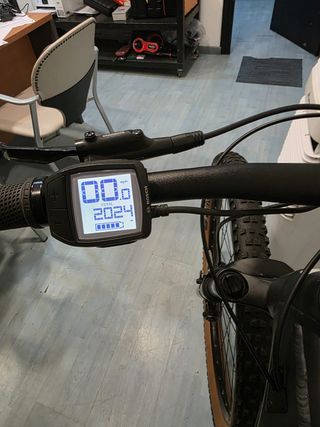 Bicicleta eléctrica Cube