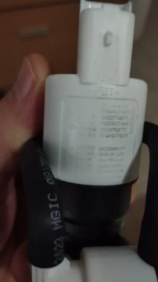 Botella Limpiaparabrisas Renault/Mercedes NUEVA