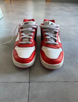 Zapatillas Nike Air Blancas y Rojas