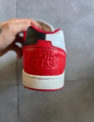 Zapatillas Nike Air Blancas y Rojas