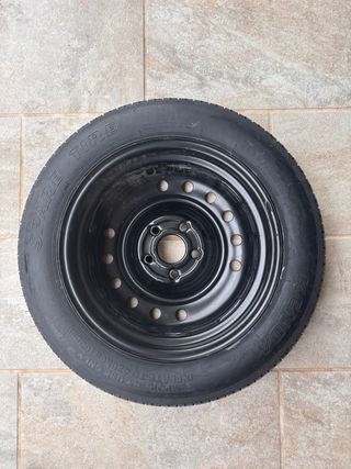 Rueda de repuesto 5 tornillos + herramientas