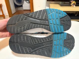 Asics Gel Saga Blancas y Azules