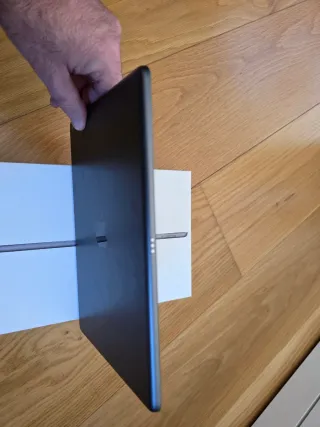 iPad 9ª Gen (2021) Gris con funda