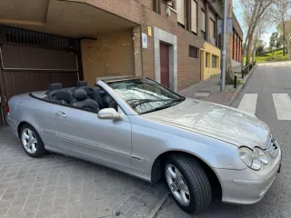 Mercedes-Benz  CLK 2005