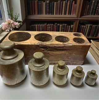 Antica pesiera fine '800 completa tanti punzoni