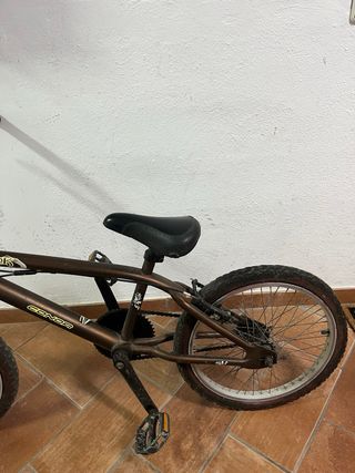 Bicicleta Conor Hook (BMX)