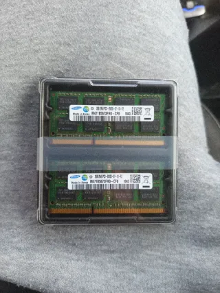 2x Samsung 4GB DDR3 RAM M471B5673FH0-CF8