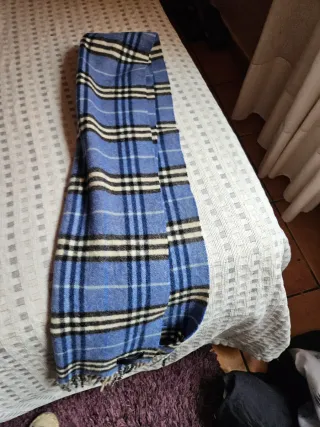 Bufanda Burberry Cuadros Azul, beige y negro