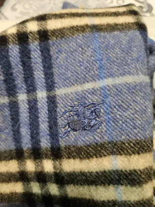 Bufanda Burberry Cuadros Azul, beige y negro