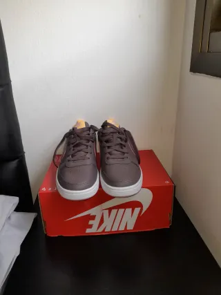 Nike Bambas Talla 38.5 Marrón Rosa