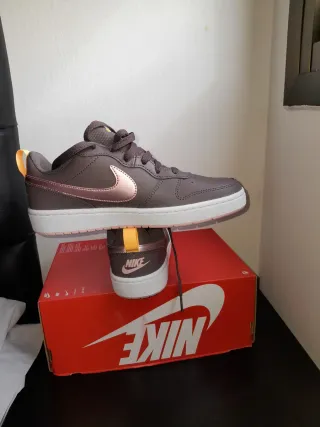 Nike Bambas Talla 38.5 Marrón Rosa